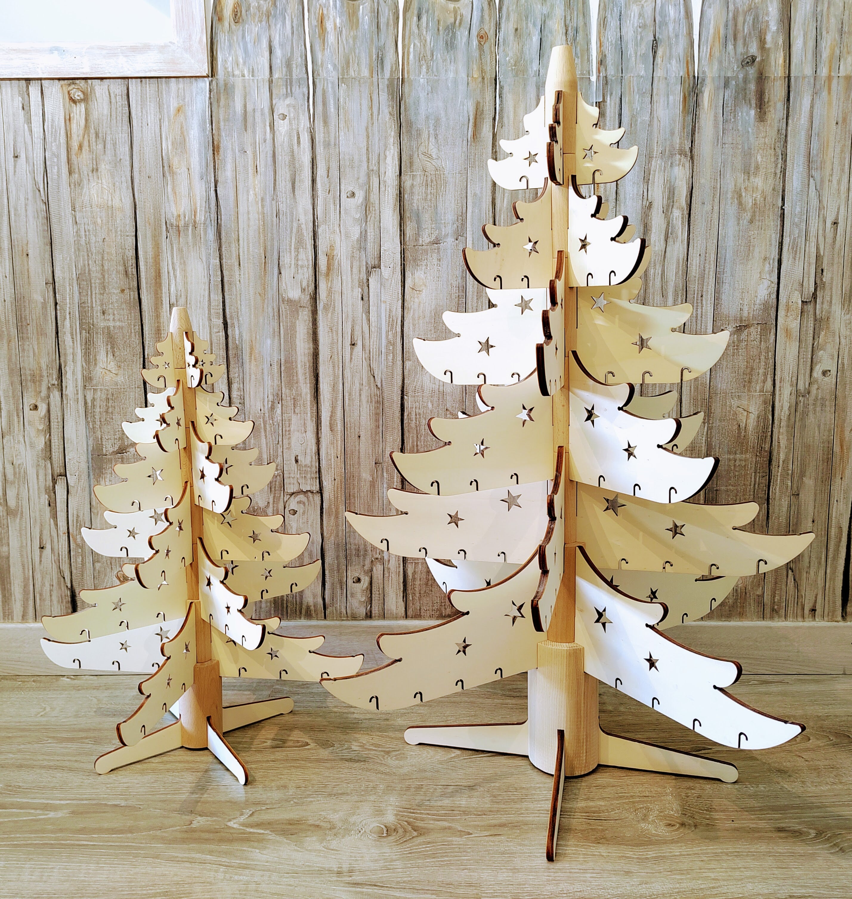 2 and 3 foot modular, natural wooden Christmas trees. Simple self assembly, sustainable, sturdy. Can last a lifetime. Flat pack storage. Xmas Tream from Yule Tree.